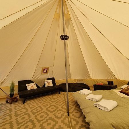 Glamping In Style Bell Tent Hotel Ifield Exterior photo