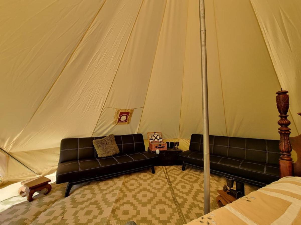 Glamping In Style Bell Tent Hotel Ifield Exterior photo